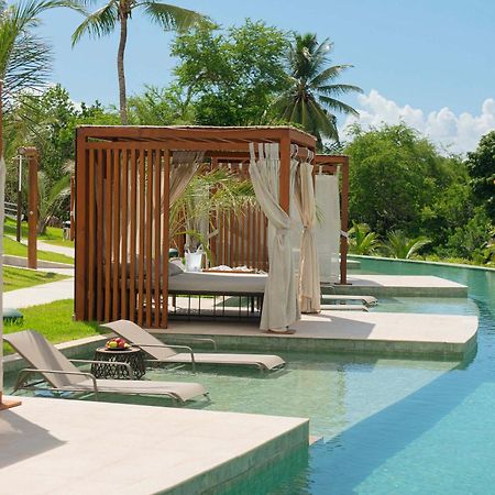 Hotel Deville Prime Salvador Ngoại thất bức ảnh The swimming pool at the resort