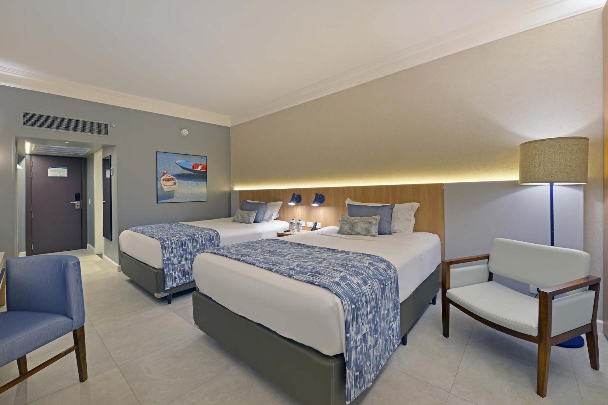 Hotel Deville Prime Salvador Ngoại thất bức ảnh A room at the hotel