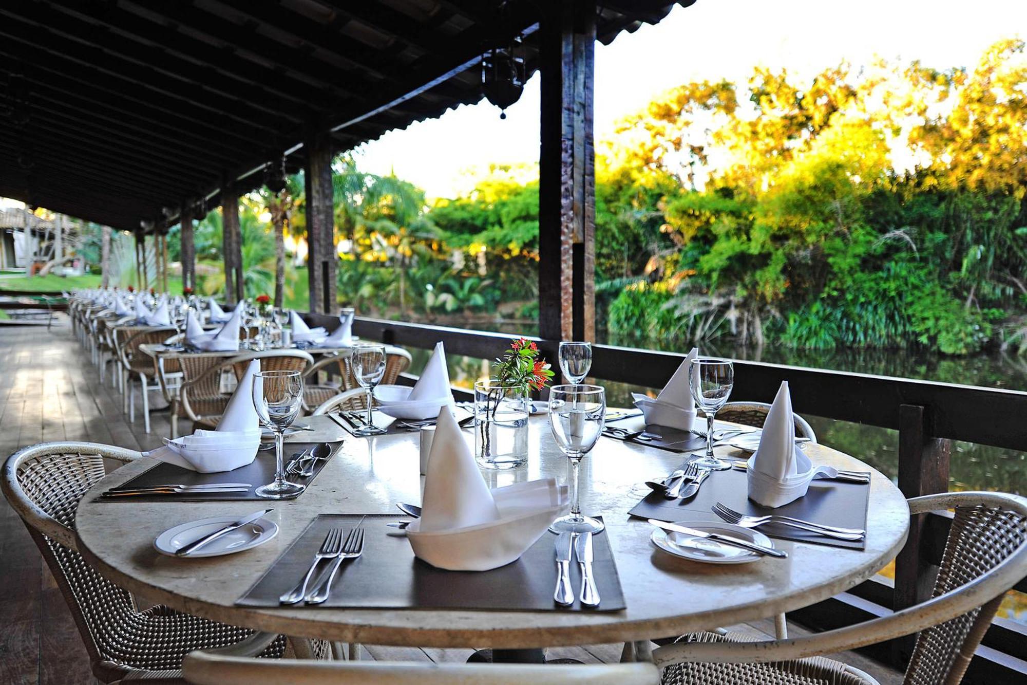 Hotel Deville Prime Salvador Ngoại thất bức ảnh The restaurant at the hotel